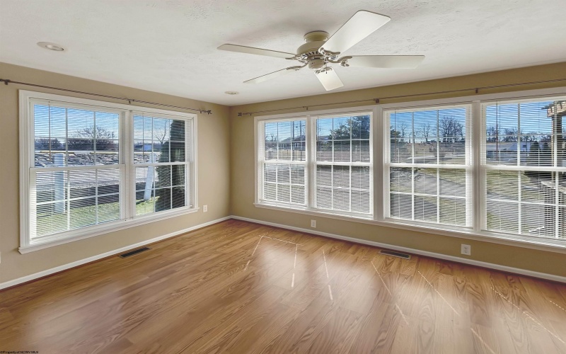 217 High Street, Kingwood, West Virginia 26537, 3 Bedrooms Bedrooms, 9 Rooms Rooms,3 BathroomsBathrooms,Single Family Detached,For Sale,High,10163585