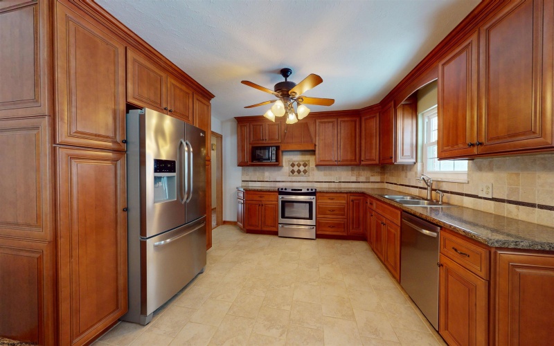 4554 Beverly Pike, Grafton, West Virginia 26354, 3 Bedrooms Bedrooms, 7 Rooms Rooms,2 BathroomsBathrooms,Single Family Detached,For Sale,Beverly,10163589