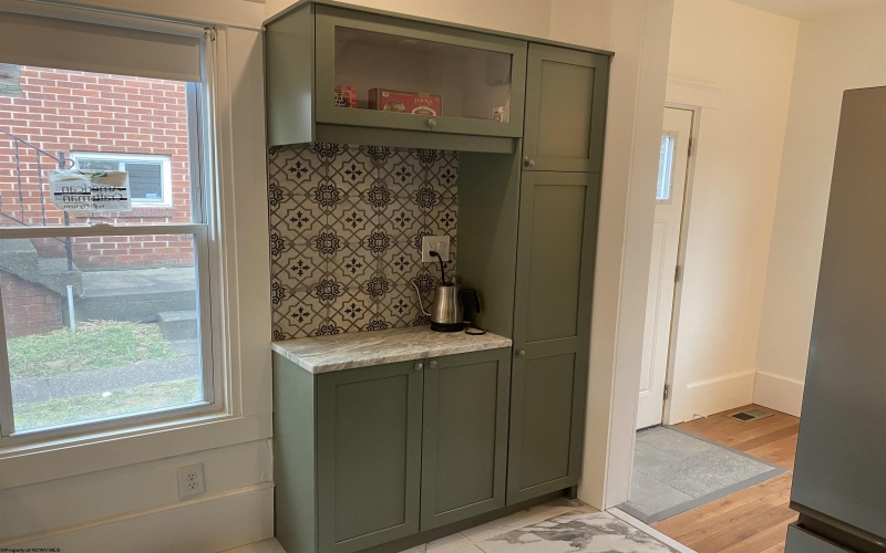 204 Ohio Avenue, Nutter Fort, West Virginia 26301, 2 Bedrooms Bedrooms, 6 Rooms Rooms,1 BathroomBathrooms,Single Family Detached,For Sale,Ohio,10163584