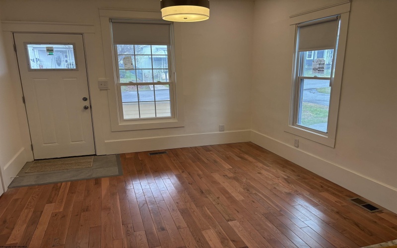 204 Ohio Avenue, Nutter Fort, West Virginia 26301, 2 Bedrooms Bedrooms, 6 Rooms Rooms,1 BathroomBathrooms,Single Family Detached,For Sale,Ohio,10163584