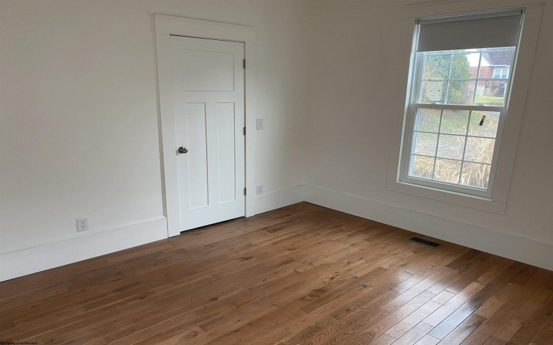 204 Ohio Avenue, Nutter Fort, West Virginia 26301, 2 Bedrooms Bedrooms, 6 Rooms Rooms,1 BathroomBathrooms,Single Family Detached,For Sale,Ohio,10163584