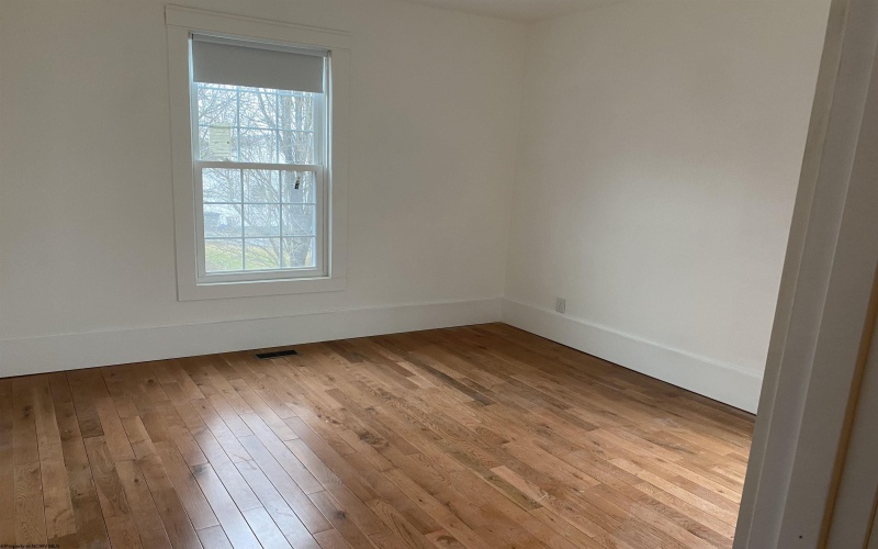 204 Ohio Avenue, Nutter Fort, West Virginia 26301, 2 Bedrooms Bedrooms, 6 Rooms Rooms,1 BathroomBathrooms,Single Family Detached,For Sale,Ohio,10163584