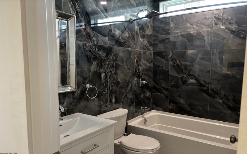 204 Ohio Avenue, Nutter Fort, West Virginia 26301, 2 Bedrooms Bedrooms, 6 Rooms Rooms,1 BathroomBathrooms,Single Family Detached,For Sale,Ohio,10163584