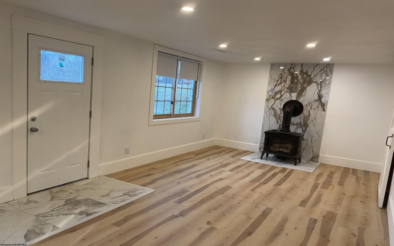 204 Ohio Avenue, Nutter Fort, West Virginia 26301, 2 Bedrooms Bedrooms, 6 Rooms Rooms,1 BathroomBathrooms,Single Family Detached,For Sale,Ohio,10163584