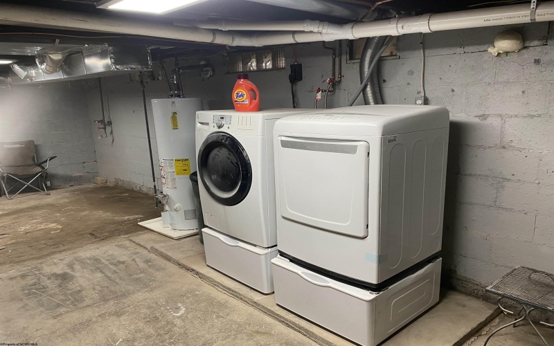 204 Ohio Avenue, Nutter Fort, West Virginia 26301, 2 Bedrooms Bedrooms, 6 Rooms Rooms,1 BathroomBathrooms,Single Family Detached,For Sale,Ohio,10163584