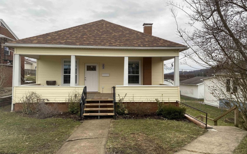 204 Ohio Avenue, Nutter Fort, West Virginia 26301, 2 Bedrooms Bedrooms, 6 Rooms Rooms,1 BathroomBathrooms,Single Family Detached,For Sale,Ohio,10163584