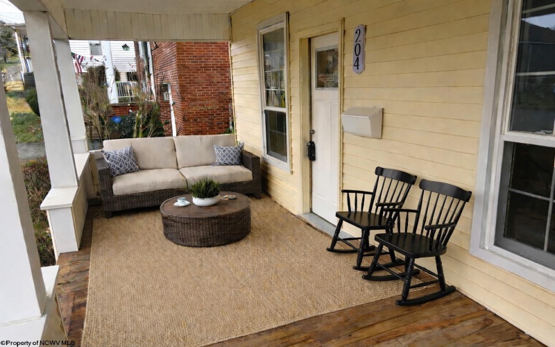 204 Ohio Avenue, Nutter Fort, West Virginia 26301, 2 Bedrooms Bedrooms, 6 Rooms Rooms,1 BathroomBathrooms,Single Family Detached,For Sale,Ohio,10163584