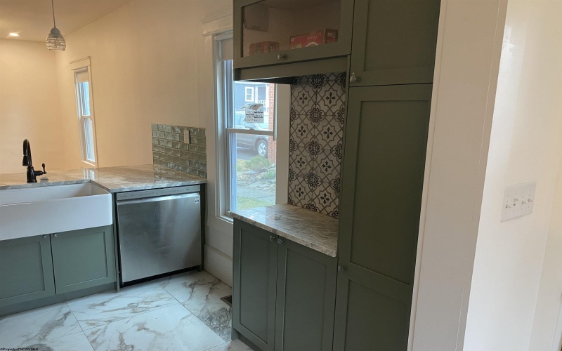 204 Ohio Avenue, Nutter Fort, West Virginia 26301, 2 Bedrooms Bedrooms, 6 Rooms Rooms,1 BathroomBathrooms,Single Family Detached,For Sale,Ohio,10163584