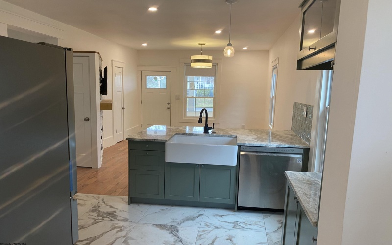 204 Ohio Avenue, Nutter Fort, West Virginia 26301, 2 Bedrooms Bedrooms, 6 Rooms Rooms,1 BathroomBathrooms,Single Family Detached,For Sale,Ohio,10163584