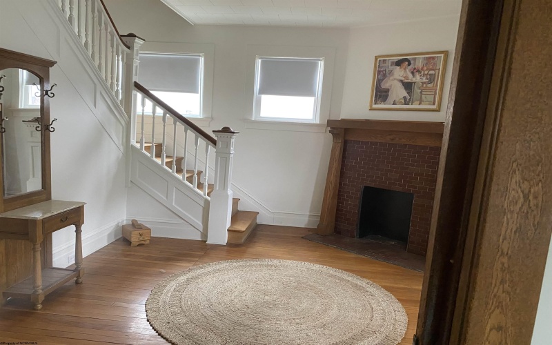 187 Pike Street, Clarksburg, West Virginia 26301, 5 Bedrooms Bedrooms, 11 Rooms Rooms,2 BathroomsBathrooms,Single Family Detached,For Sale,Pike,10163581