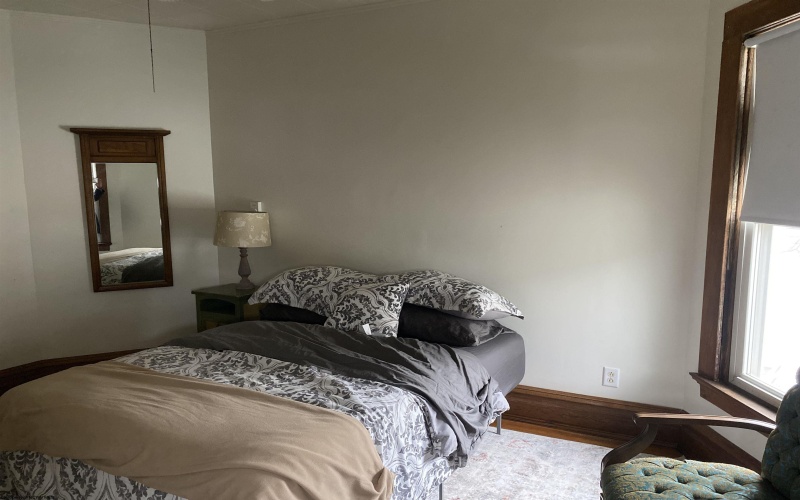 187 Pike Street, Clarksburg, West Virginia 26301, 5 Bedrooms Bedrooms, 11 Rooms Rooms,2 BathroomsBathrooms,Single Family Detached,For Sale,Pike,10163581