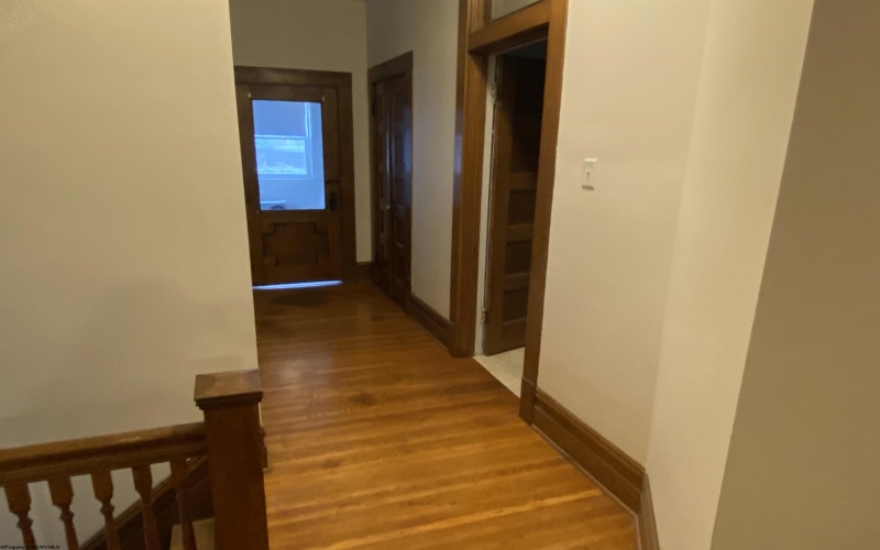 187 Pike Street, Clarksburg, West Virginia 26301, 5 Bedrooms Bedrooms, 11 Rooms Rooms,2 BathroomsBathrooms,Single Family Detached,For Sale,Pike,10163581