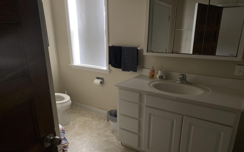 187 Pike Street, Clarksburg, West Virginia 26301, 5 Bedrooms Bedrooms, 11 Rooms Rooms,2 BathroomsBathrooms,Single Family Detached,For Sale,Pike,10163581