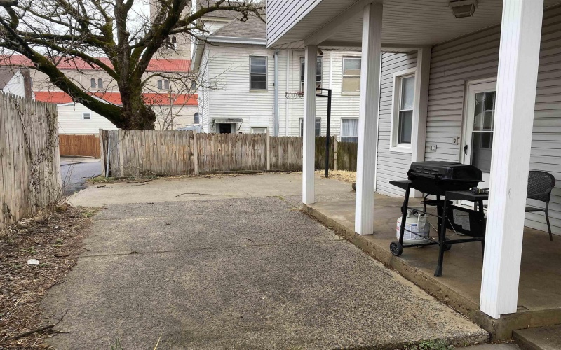 187 Pike Street, Clarksburg, West Virginia 26301, 5 Bedrooms Bedrooms, 11 Rooms Rooms,2 BathroomsBathrooms,Single Family Detached,For Sale,Pike,10163581