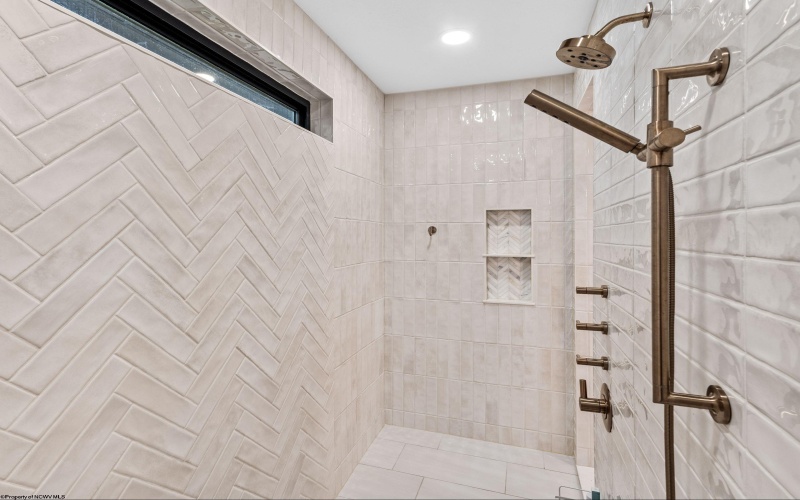 101 Haven Court, Morgantown, West Virginia 26508, 4 Bedrooms Bedrooms, 10 Rooms Rooms,3 BathroomsBathrooms,Single Family Detached,For Sale,Haven,10163587