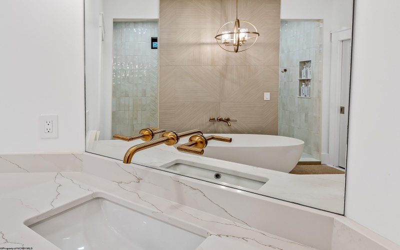 101 Haven Court, Morgantown, West Virginia 26508, 4 Bedrooms Bedrooms, 10 Rooms Rooms,3 BathroomsBathrooms,Single Family Detached,For Sale,Haven,10163587