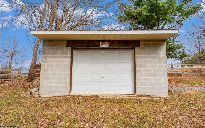 427 Aarons Creek Road, Morgantown, West Virginia 26508, 3 Bedrooms Bedrooms, 8 Rooms Rooms,2 BathroomsBathrooms,Single Family Detached,For Sale,Aarons Creek,10163596