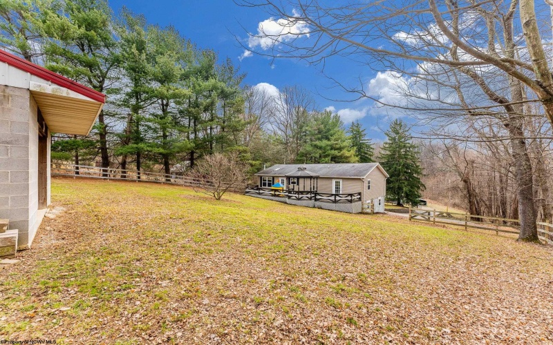 427 Aarons Creek Road, Morgantown, West Virginia 26508, 3 Bedrooms Bedrooms, 8 Rooms Rooms,2 BathroomsBathrooms,Single Family Detached,For Sale,Aarons Creek,10163596