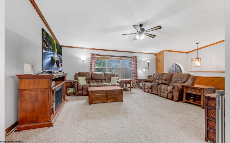 427 Aarons Creek Road, Morgantown, West Virginia 26508, 3 Bedrooms Bedrooms, 8 Rooms Rooms,2 BathroomsBathrooms,Single Family Detached,For Sale,Aarons Creek,10163596