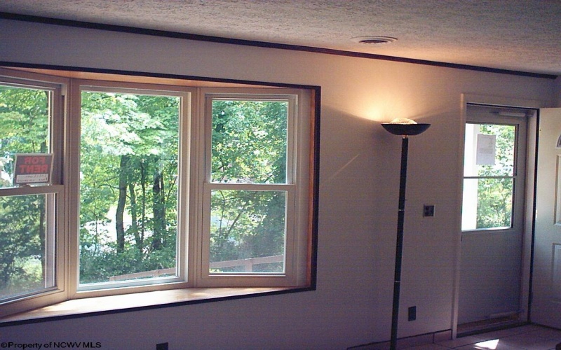 1205 Bartlow Street, Morgantown, West Virginia 26505-5241, 2 Bedrooms Bedrooms, 5 Rooms Rooms,2 BathroomsBathrooms,Residential Rentals,For Rent,Bartlow,10163608