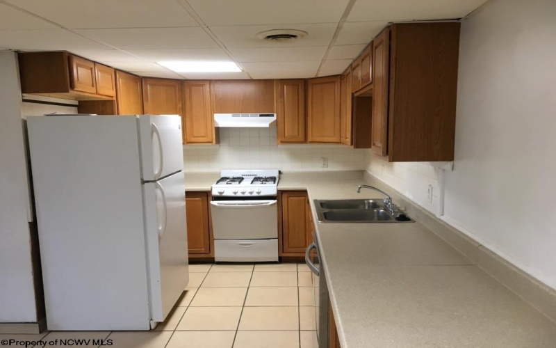 1205 Bartlow Street, Morgantown, West Virginia 26505-5241, 2 Bedrooms Bedrooms, 5 Rooms Rooms,2 BathroomsBathrooms,Residential Rentals,For Rent,Bartlow,10163608