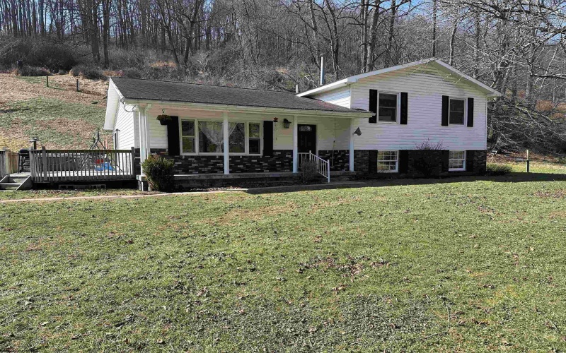 79 Punkin Center Road, Fairview, West Virginia 26570, 3 Bedrooms Bedrooms, 8 Rooms Rooms,2 BathroomsBathrooms,Single Family Detached,For Sale,Punkin Center,10163603