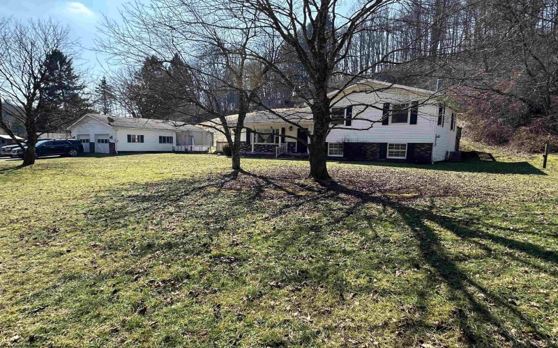 79 Punkin Center Road, Fairview, West Virginia 26570, 3 Bedrooms Bedrooms, 8 Rooms Rooms,2 BathroomsBathrooms,Single Family Detached,For Sale,Punkin Center,10163603