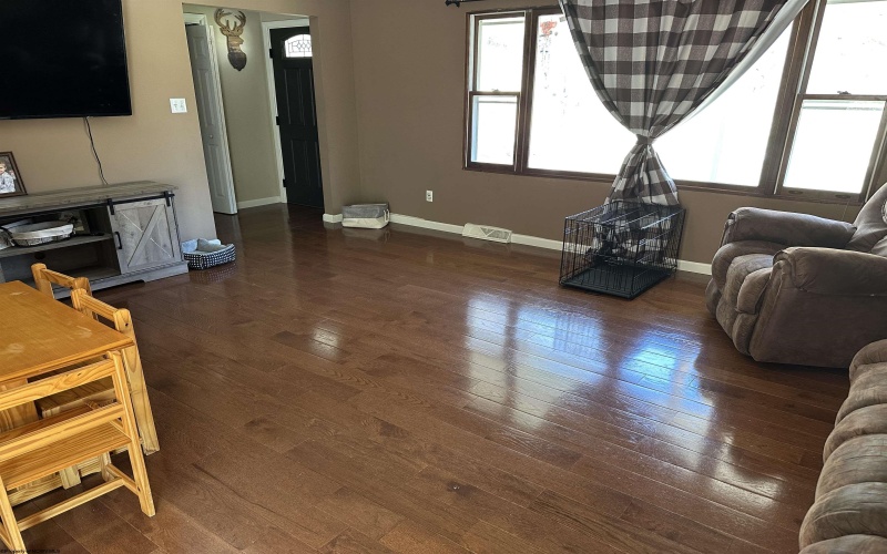 79 Punkin Center Road, Fairview, West Virginia 26570, 3 Bedrooms Bedrooms, 8 Rooms Rooms,2 BathroomsBathrooms,Single Family Detached,For Sale,Punkin Center,10163603