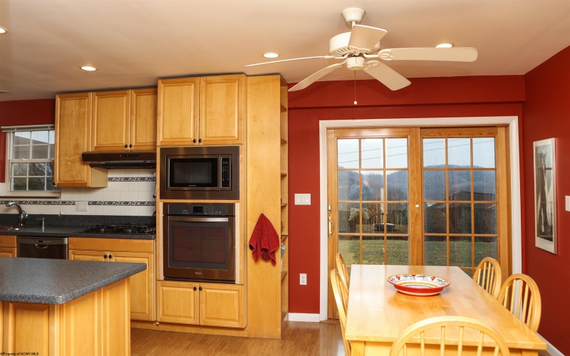 187 Ridgeway Drive, Bridgeport, West Virginia 26330, 4 Bedrooms Bedrooms, 10 Rooms Rooms,2 BathroomsBathrooms,Single Family Detached,For Sale,Ridgeway,10163602