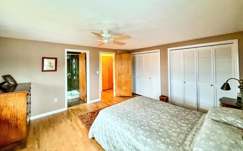 187 Ridgeway Drive, Bridgeport, West Virginia 26330, 4 Bedrooms Bedrooms, 10 Rooms Rooms,2 BathroomsBathrooms,Single Family Detached,For Sale,Ridgeway,10163602