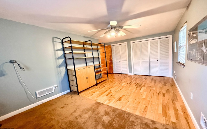 187 Ridgeway Drive, Bridgeport, West Virginia 26330, 4 Bedrooms Bedrooms, 10 Rooms Rooms,2 BathroomsBathrooms,Single Family Detached,For Sale,Ridgeway,10163602