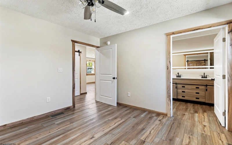 100 Maple Street, Masontown, West Virginia 26542, 4 Bedrooms Bedrooms, 8 Rooms Rooms,2 BathroomsBathrooms,Single Family Detached,For Sale,Maple,10163607