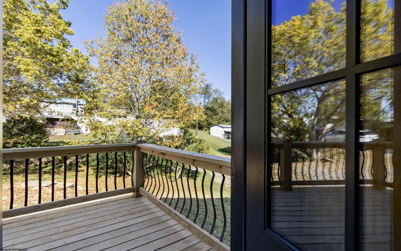 100 Maple Street, Masontown, West Virginia 26542, 4 Bedrooms Bedrooms, 8 Rooms Rooms,2 BathroomsBathrooms,Single Family Detached,For Sale,Maple,10163607