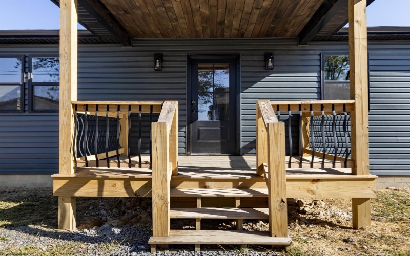 100 Maple Street, Masontown, West Virginia 26542, 4 Bedrooms Bedrooms, 8 Rooms Rooms,2 BathroomsBathrooms,Single Family Detached,For Sale,Maple,10163607