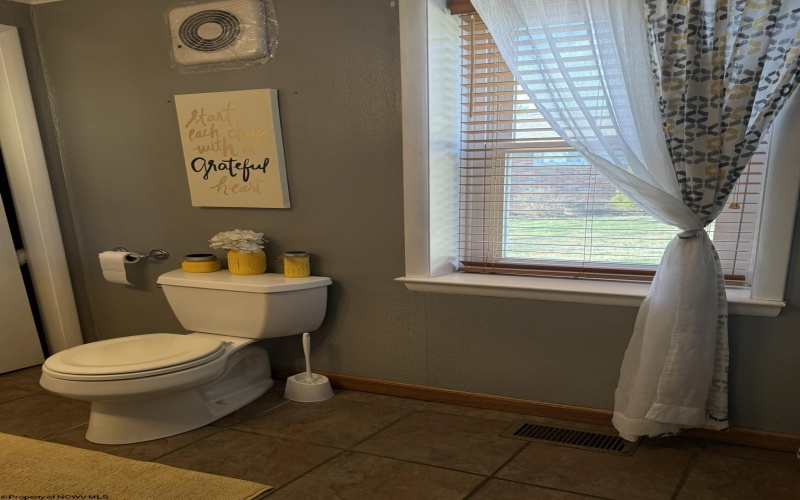 216 Zachs Run Road, Mount Clare, West Virginia 26408, 3 Bedrooms Bedrooms, 7 Rooms Rooms,2 BathroomsBathrooms,Single Family Detached,For Sale,Zachs Run,10163604