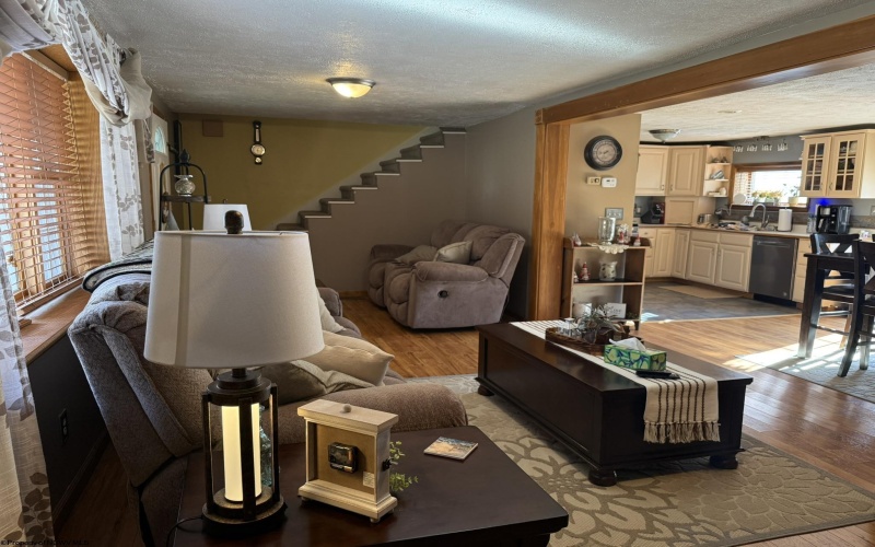 216 Zachs Run Road, Mount Clare, West Virginia 26408, 3 Bedrooms Bedrooms, 7 Rooms Rooms,2 BathroomsBathrooms,Single Family Detached,For Sale,Zachs Run,10163604