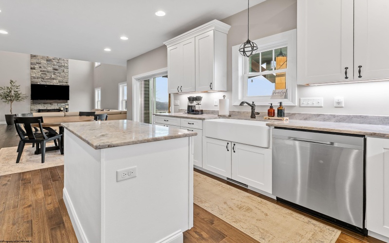 708 Slaton Lane, Morgantown, West Virginia 26508, 5 Bedrooms Bedrooms, 12 Rooms Rooms,3 BathroomsBathrooms,Single Family Detached,For Sale,Slaton,10163601