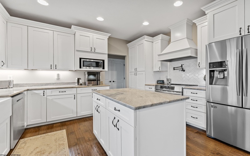 708 Slaton Lane, Morgantown, West Virginia 26508, 5 Bedrooms Bedrooms, 12 Rooms Rooms,3 BathroomsBathrooms,Single Family Detached,For Sale,Slaton,10163601