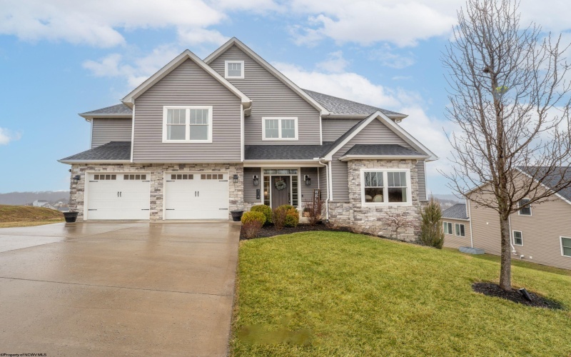 708 Slaton Lane, Morgantown, West Virginia 26508, 5 Bedrooms Bedrooms, 12 Rooms Rooms,3 BathroomsBathrooms,Single Family Detached,For Sale,Slaton,10163601