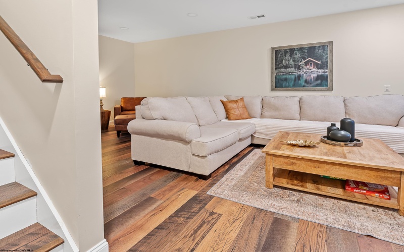 708 Slaton Lane, Morgantown, West Virginia 26508, 5 Bedrooms Bedrooms, 12 Rooms Rooms,3 BathroomsBathrooms,Single Family Detached,For Sale,Slaton,10163601