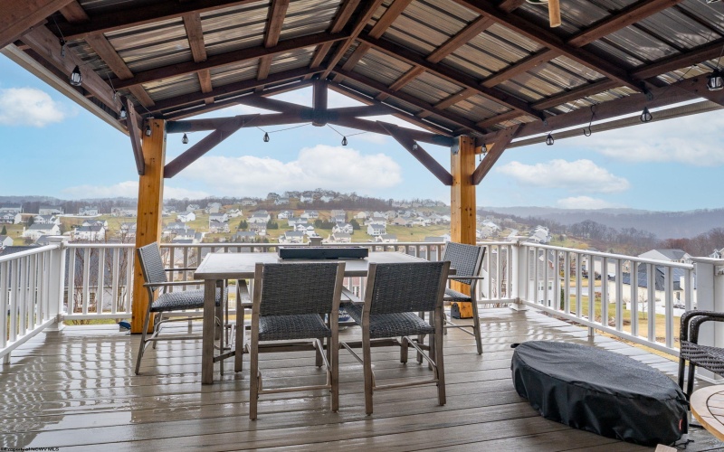 708 Slaton Lane, Morgantown, West Virginia 26508, 5 Bedrooms Bedrooms, 12 Rooms Rooms,3 BathroomsBathrooms,Single Family Detached,For Sale,Slaton,10163601