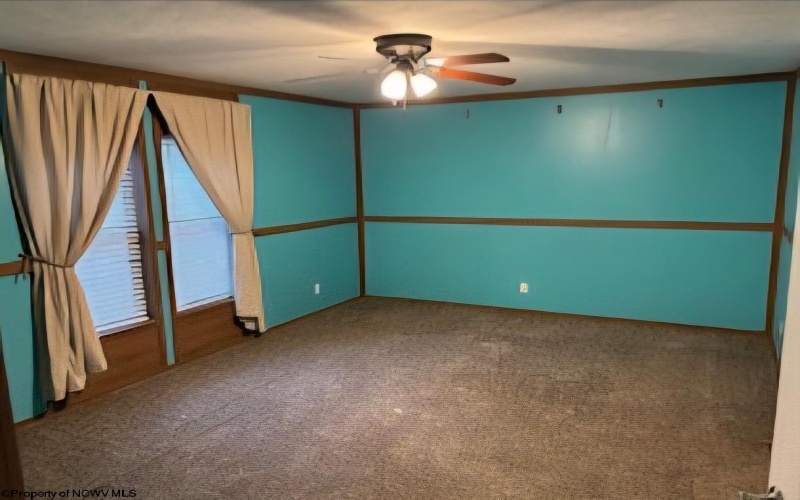 8 Old Hannahsville Lane, Parsons, West Virginia 26287, 3 Bedrooms Bedrooms, 9 Rooms Rooms,2 BathroomsBathrooms,Single Family Detached,For Sale,Old Hannahsville,10163599