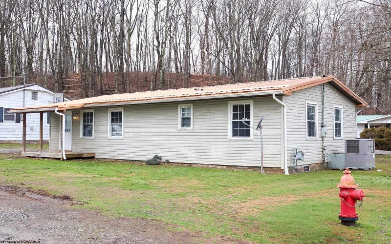 7 Everson Drive, Philippi, West Virginia 26416, 3 Bedrooms Bedrooms, 7 Rooms Rooms,1 BathroomBathrooms,Single Family Detached,For Sale,Everson,10163615