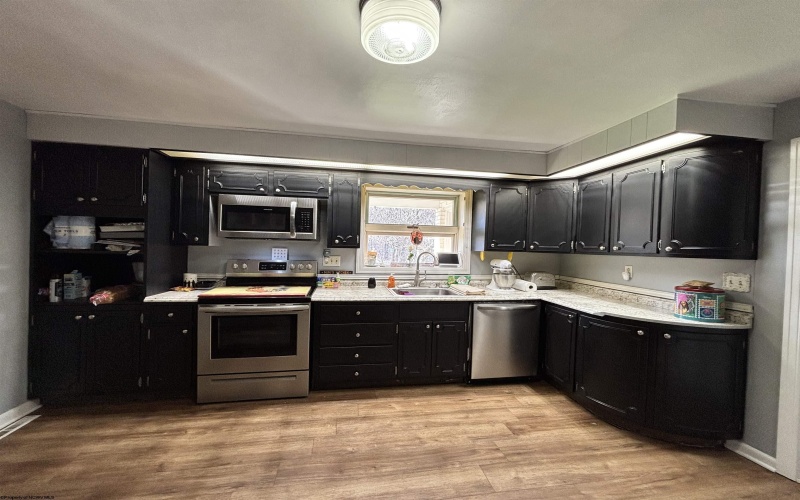 85 Woodsboro Drive, Philippi, West Virginia 26416, 5 Bedrooms Bedrooms, 12 Rooms Rooms,3 BathroomsBathrooms,Single Family Detached,For Sale,Woodsboro,10163619