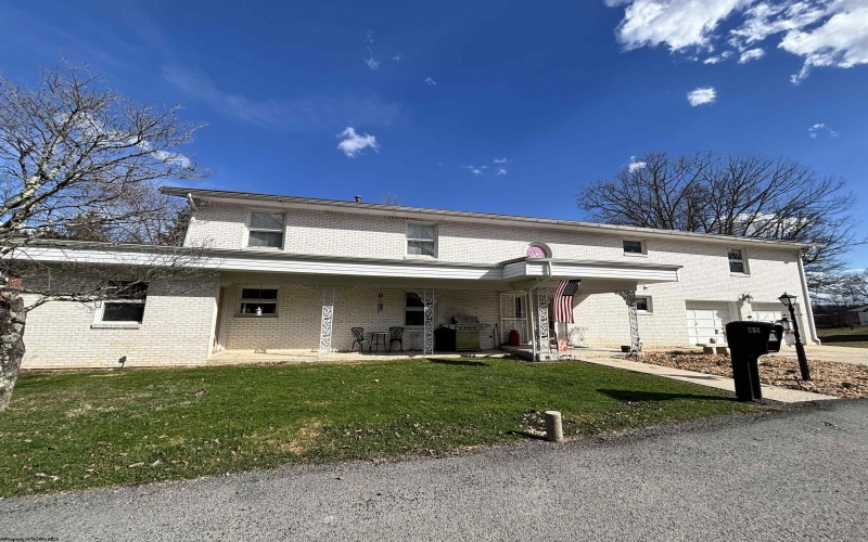 85 Woodsboro Drive, Philippi, West Virginia 26416, 5 Bedrooms Bedrooms, 12 Rooms Rooms,3 BathroomsBathrooms,Single Family Detached,For Sale,Woodsboro,10163619