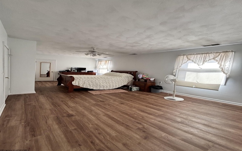 85 Woodsboro Drive, Philippi, West Virginia 26416, 5 Bedrooms Bedrooms, 12 Rooms Rooms,3 BathroomsBathrooms,Single Family Detached,For Sale,Woodsboro,10163619