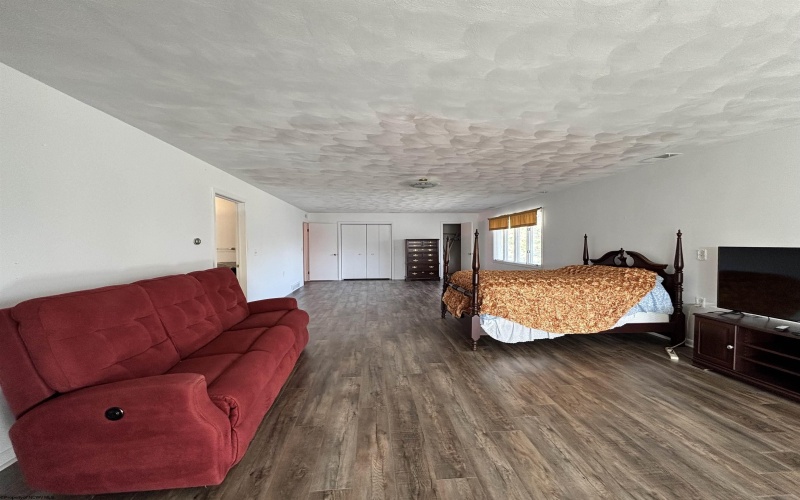 85 Woodsboro Drive, Philippi, West Virginia 26416, 5 Bedrooms Bedrooms, 12 Rooms Rooms,3 BathroomsBathrooms,Single Family Detached,For Sale,Woodsboro,10163619