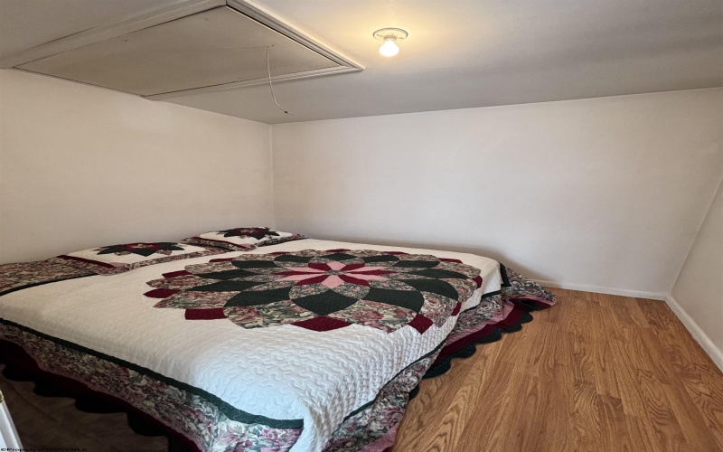 85 Woodsboro Drive, Philippi, West Virginia 26416, 5 Bedrooms Bedrooms, 12 Rooms Rooms,3 BathroomsBathrooms,Single Family Detached,For Sale,Woodsboro,10163619