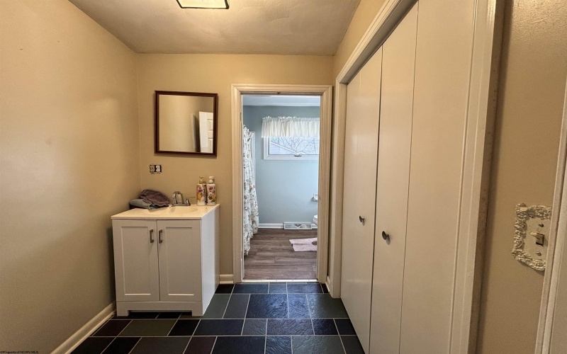 85 Woodsboro Drive, Philippi, West Virginia 26416, 5 Bedrooms Bedrooms, 12 Rooms Rooms,3 BathroomsBathrooms,Single Family Detached,For Sale,Woodsboro,10163619