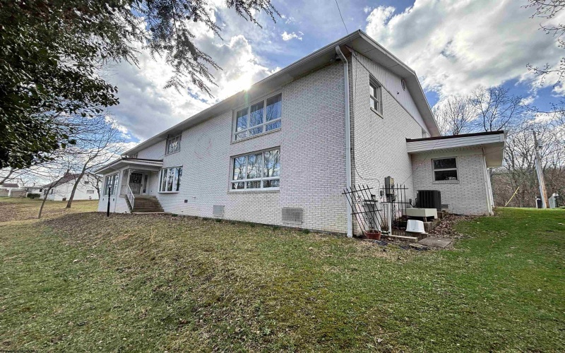 85 Woodsboro Drive, Philippi, West Virginia 26416, 5 Bedrooms Bedrooms, 12 Rooms Rooms,3 BathroomsBathrooms,Single Family Detached,For Sale,Woodsboro,10163619